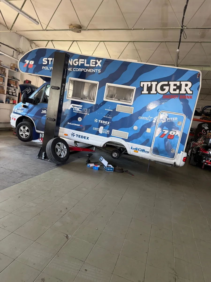 Realizacja SVE Custom Garage 1